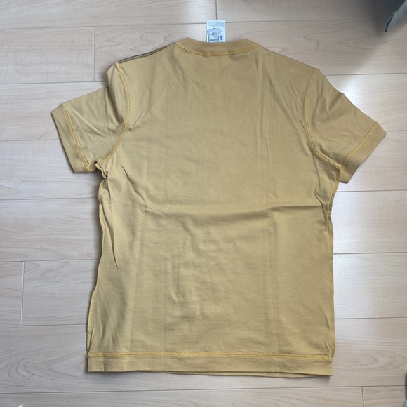 D&G by Dolce Gabbana Honk Kong T-Shirt - Picture 10 of 13